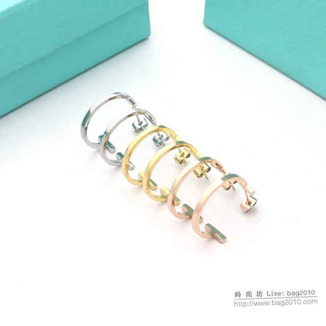 Tiffany飾品 蒂芙尼女士專櫃爆款微笑耳釘耳環  zgt1786